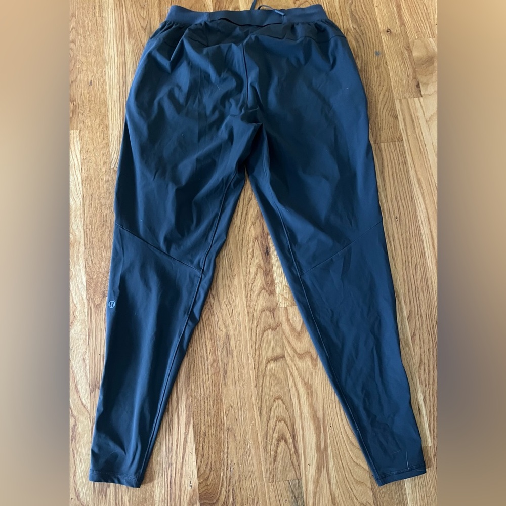 Lululemon Dark Gray Men’s Performance Joggers Sz XS